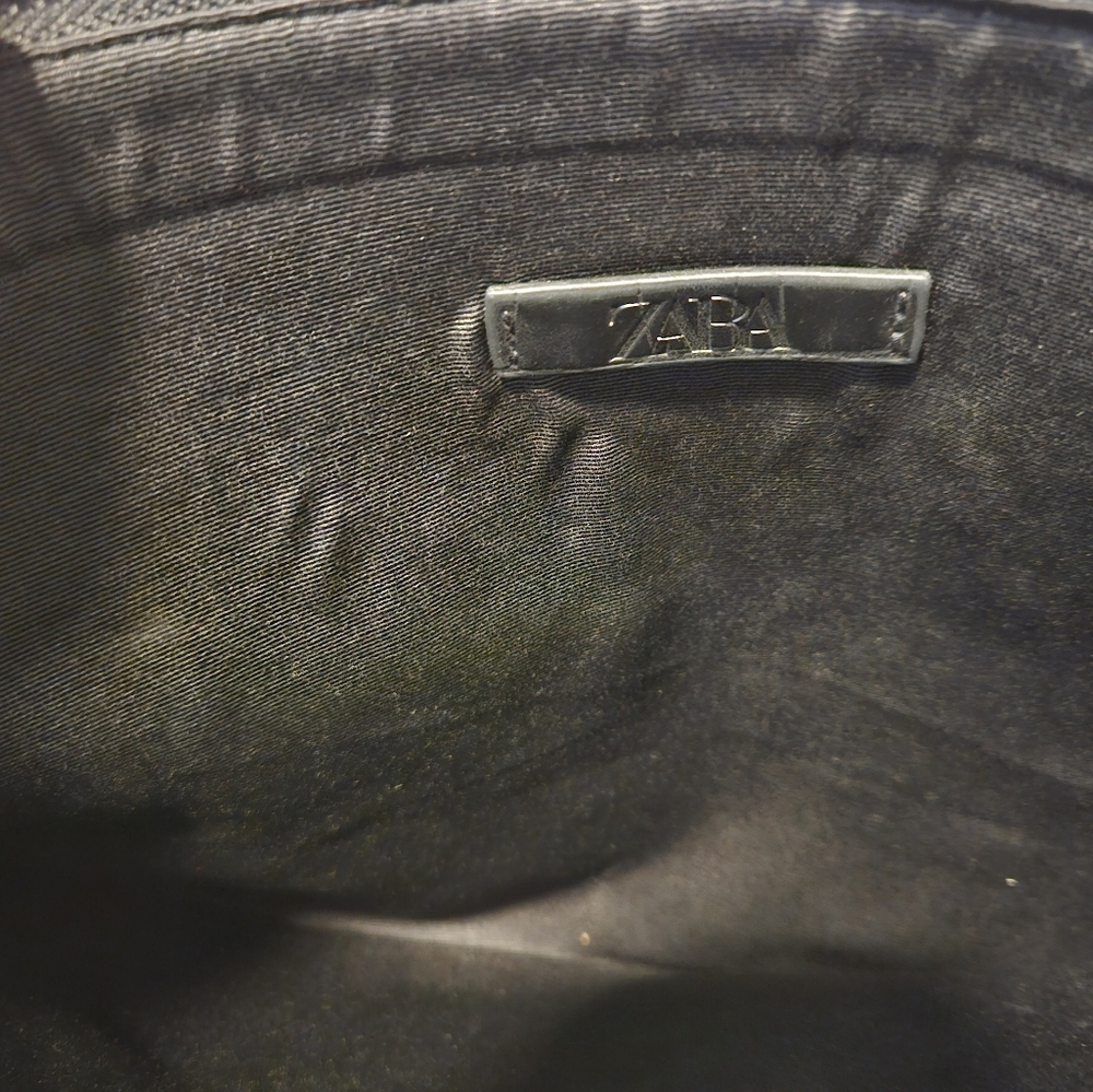 Zara Croc Embossed Clutch Crossbody Bag - Picture 6 of 6